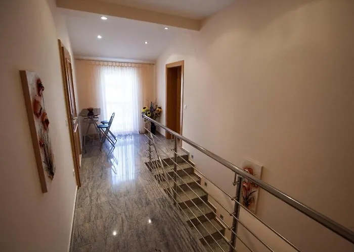 In With Sea View, Terrace, Air Conditioning, Wifi 3492-5 * Crikvenica