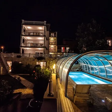 In With Sea View, Terrace, Air Conditioning, Wifi 3492-5 Appartement Crikvenica