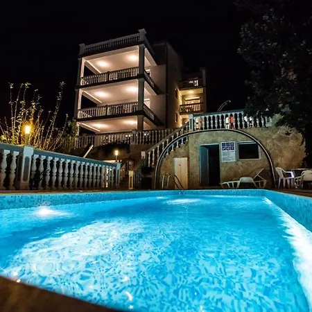 In With Sea View, Terrace, Air Conditioning, Wifi 3492-5 * Crikvenica