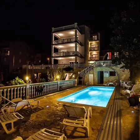 In With Sea View, Terrace, Air Conditioning, Wifi 3492-5 * Crikvenica