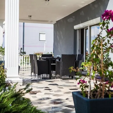 Apartman In With Sea View, Terrace, Air Conditioning, Wifi 3492-5 Crikvenica