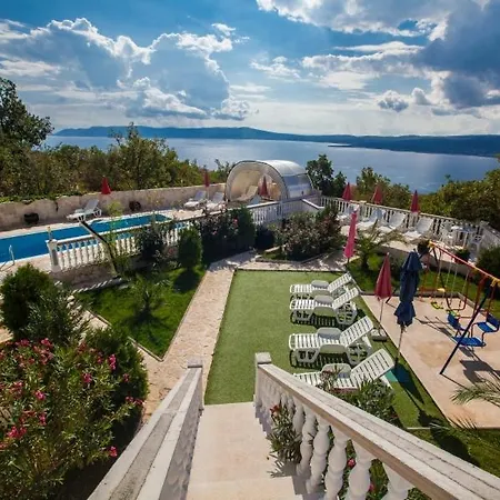Apartman In With Sea View, Terrace, Air Conditioning, Wifi 3492-5 Crikvenica